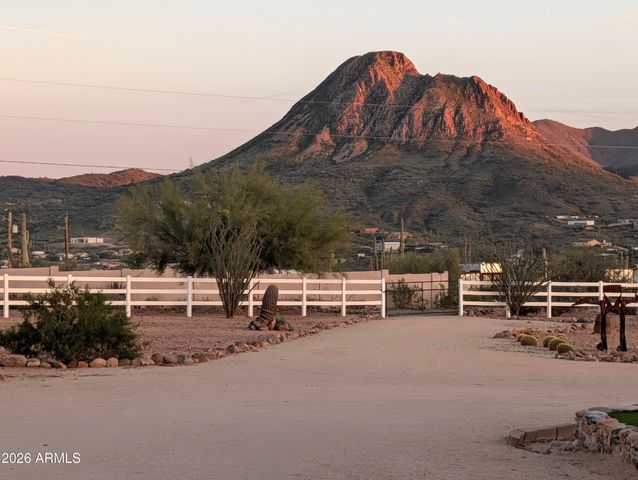 48006 N 41ST Avenue, New River, AZ 85087