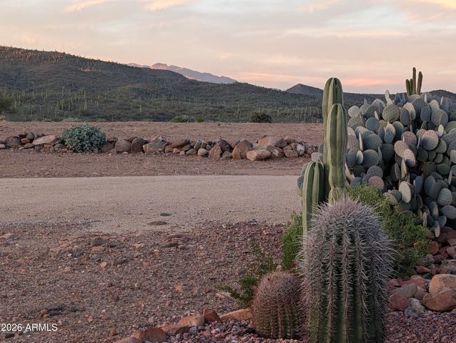 48006 N 41ST Avenue, New River, AZ 85087