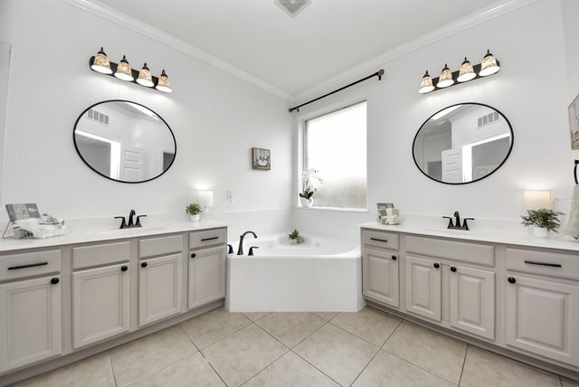 17714 Lakes Of Pine Forest Drive, Houston, TX 77084