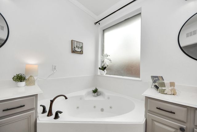 17714 Lakes Of Pine Forest Drive, Houston, TX 77084