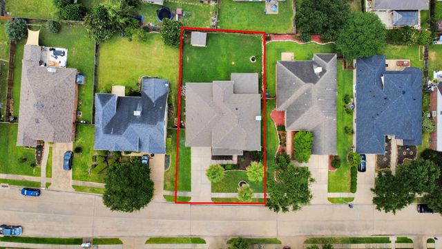 17714 Lakes Of Pine Forest Drive, Houston, TX 77084