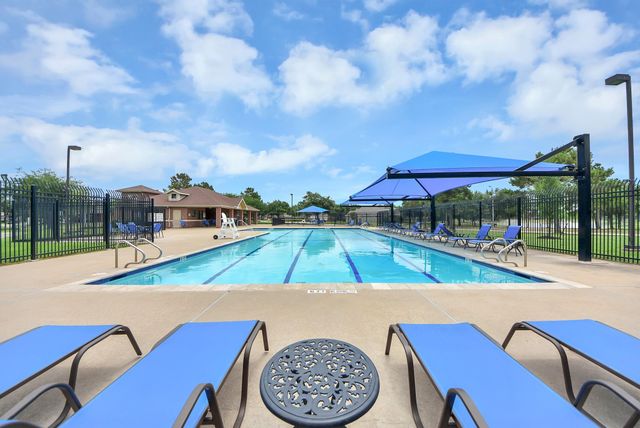 17714 Lakes Of Pine Forest Drive, Houston, TX 77084