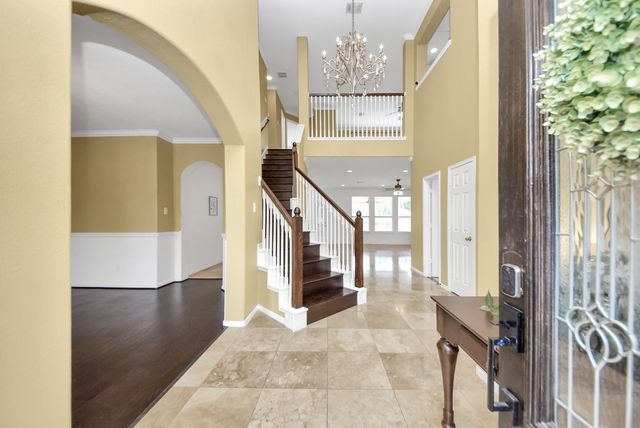 17714 Lakes Of Pine Forest Drive, Houston, TX 77084
