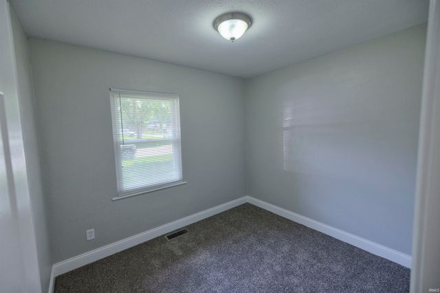 104 Creekview Drive, Lafayette, IN 47909
