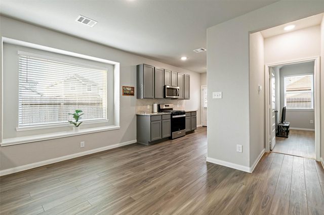 13770 Goldeye Drive, Conroe, TX 77384