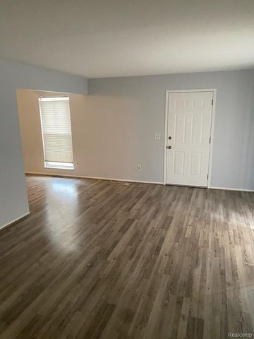 24731 Meadow Lane Lane 42, Harrison Charter Township, MI 48045