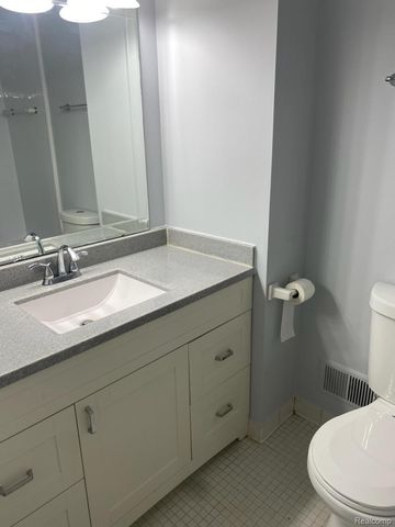 24731 Meadow Lane Lane 42, Harrison Charter Township, MI 48045