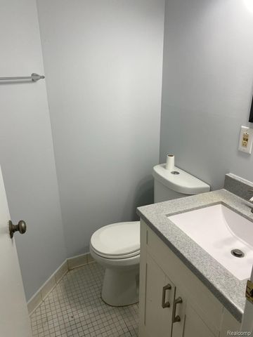 24731 Meadow Lane Lane 42, Harrison Charter Township, MI 48045