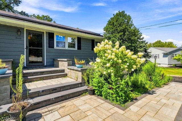 20 Claremont Dr, Hillsborough Twp., NJ 08844