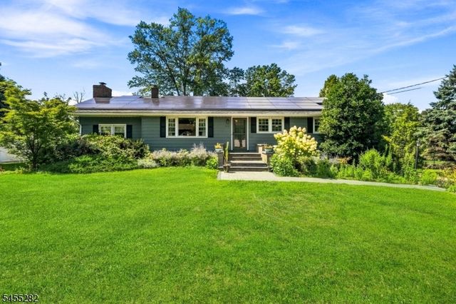 20 Claremont Dr, Hillsborough Twp., NJ 08844
