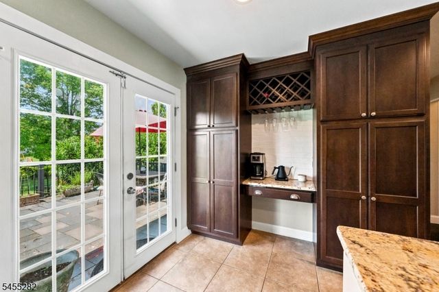 20 Claremont Dr, Hillsborough Twp., NJ 08844