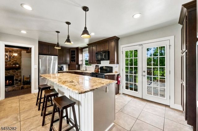 20 Claremont Dr, Hillsborough Twp., NJ 08844