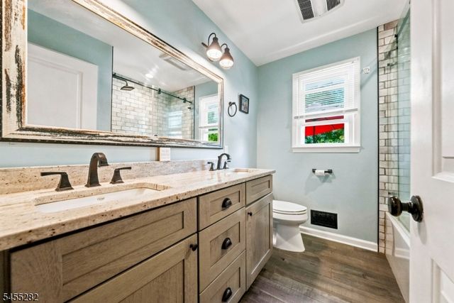 20 Claremont Dr, Hillsborough Twp., NJ 08844