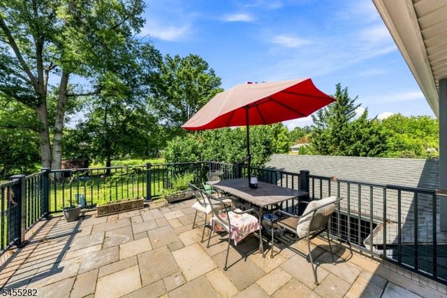 20 Claremont Dr, Hillsborough Twp., NJ 08844
