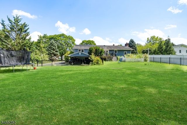 20 Claremont Dr, Hillsborough Twp., NJ 08844