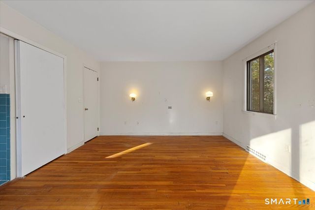 1405 Dunbar Hill Road, Hamden, CT 06514