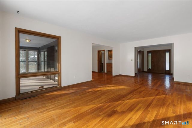 1405 Dunbar Hill Road, Hamden, CT 06514