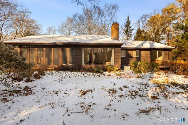 1405 Dunbar Hill Road, Hamden, CT 06514