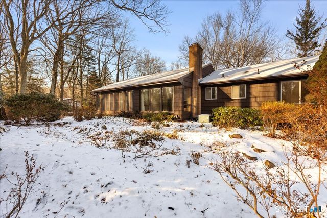 1405 Dunbar Hill Road, Hamden, CT 06514