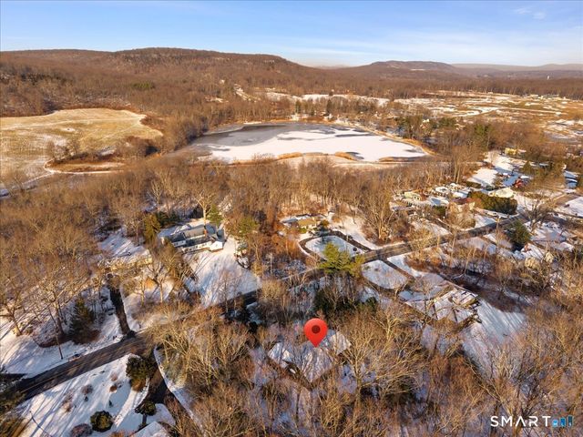 1405 Dunbar Hill Road, Hamden, CT 06514