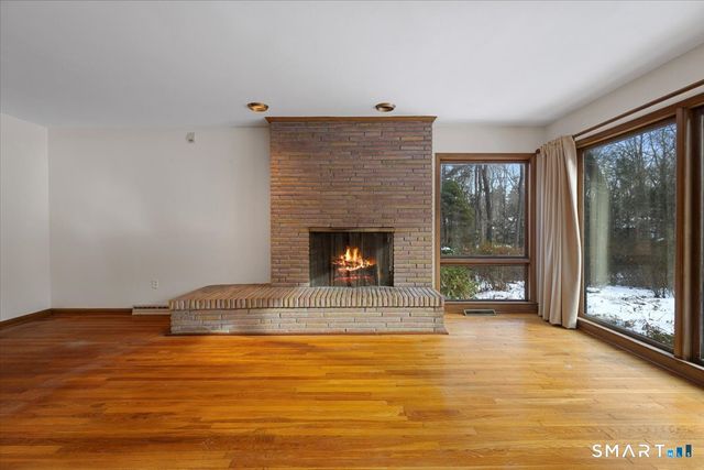 1405 Dunbar Hill Road, Hamden, CT 06514