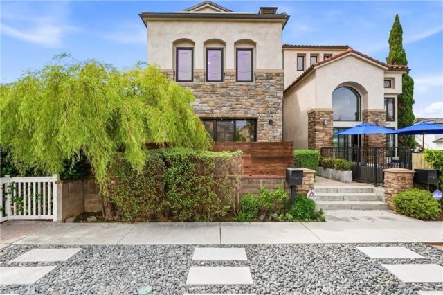 1017 Delaware, Huntington Beach, CA 92648
