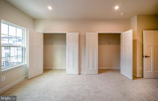 14062 SUNRISE VALLEY DR, Herndon, VA 20171