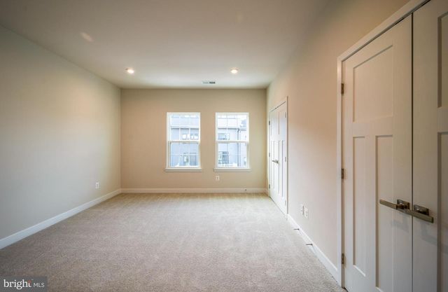 14062 SUNRISE VALLEY DR, Herndon, VA 20171