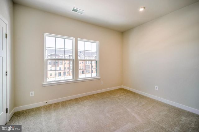 14062 SUNRISE VALLEY DR, Herndon, VA 20171