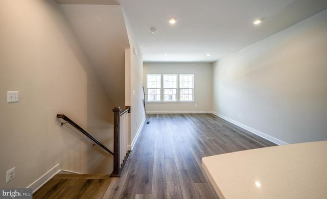 14062 SUNRISE VALLEY DR, Herndon, VA 20171