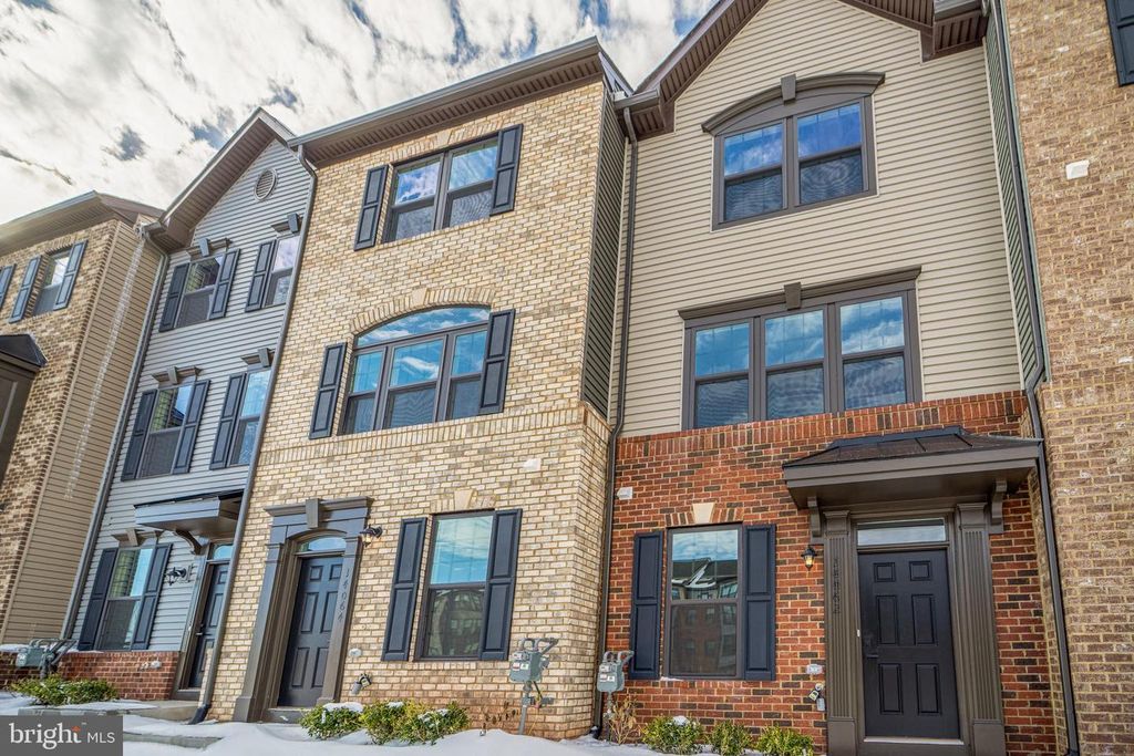 14062 SUNRISE VALLEY DR, Herndon, VA 20171