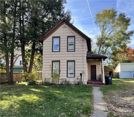 570 Dayton Street, Akron, OH 44310