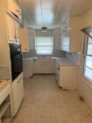 317 Maple Street, Ashland, OR 97520