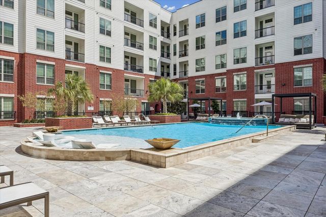 2111 Austin Street 628, Houston, TX 77002