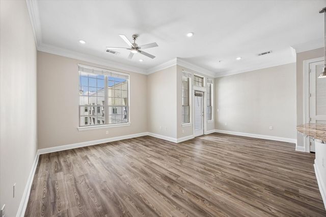 2111 Austin Street 628, Houston, TX 77002