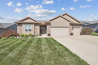 2610 Long Avenue, Van Meter, IA 50261