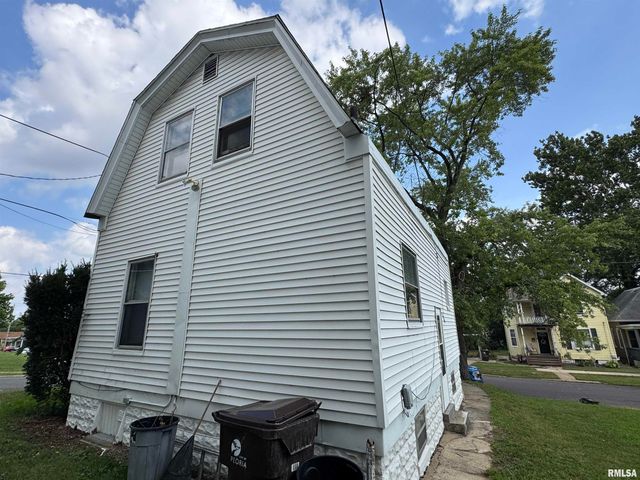 1421 NE GLENDALE Avenue, Peoria, IL 61603