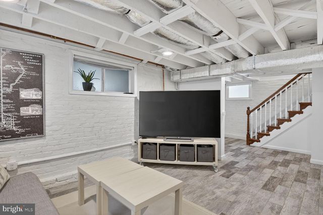1205 EMERSON ST NW, Washington, DC 20011