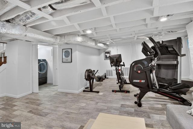 1205 EMERSON ST NW, Washington, DC 20011