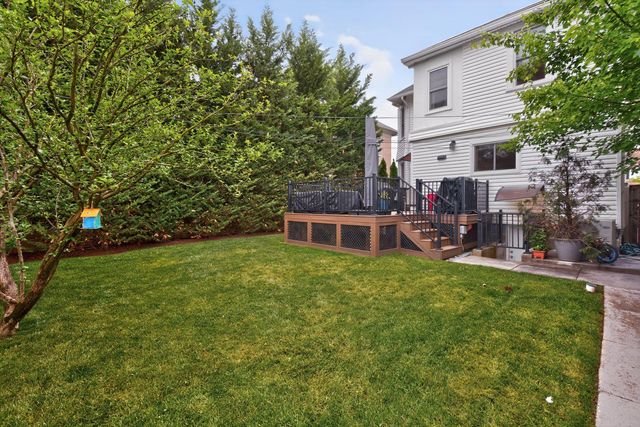 1205 EMERSON ST NW, Washington, DC 20011
