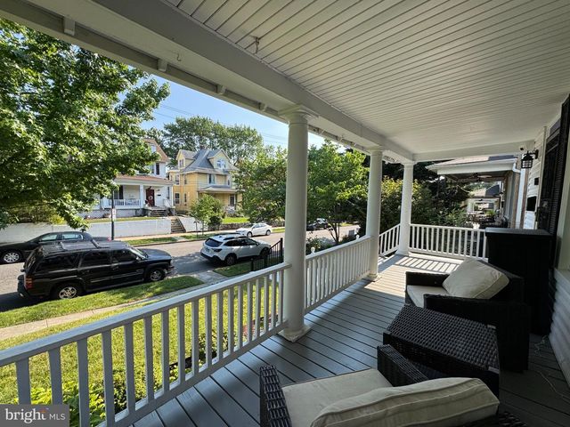1205 EMERSON ST NW, Washington, DC 20011