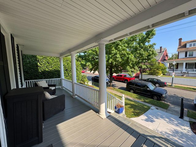 1205 EMERSON ST NW, Washington, DC 20011