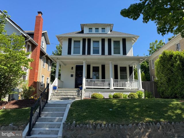 1205 EMERSON ST NW, Washington, DC 20011