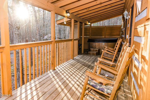 1655 S Mountain View Road, Sevierville, TN 37876