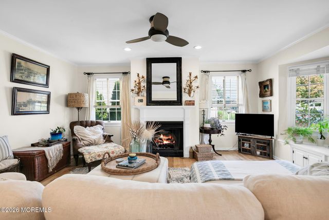 62 Black Point Road, Rumson, NJ 07760