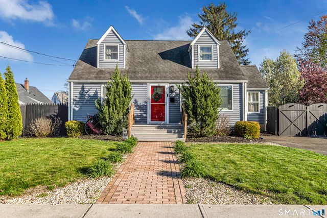 116 Meadowside Road, Milford, CT 06460