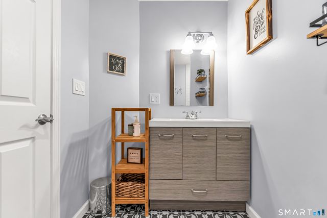 116 Meadowside Road, Milford, CT 06460