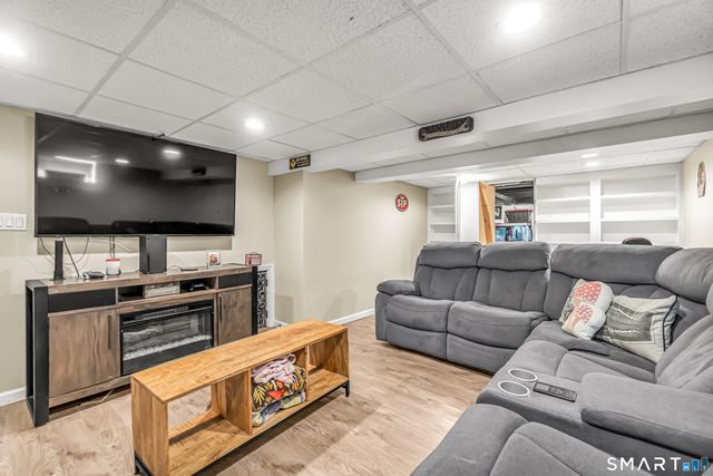 116 Meadowside Road, Milford, CT 06460