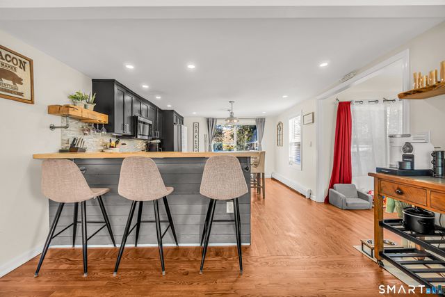 116 Meadowside Road, Milford, CT 06460