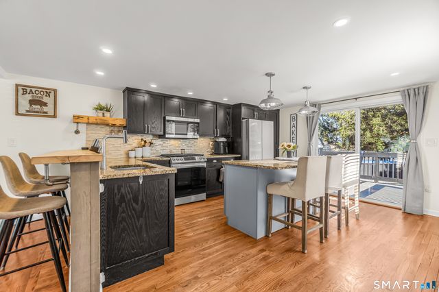 116 Meadowside Road, Milford, CT 06460